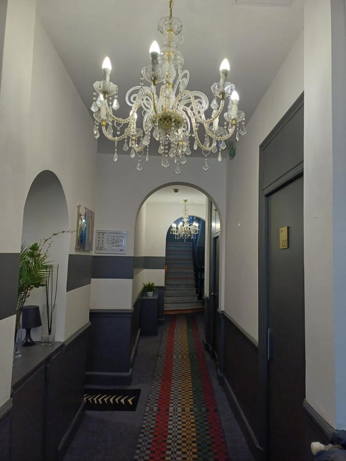 Little Palace Nice Bagian luar foto